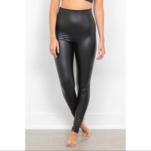 Cruise Control 2.0 Leggings - Picture 2 of 7